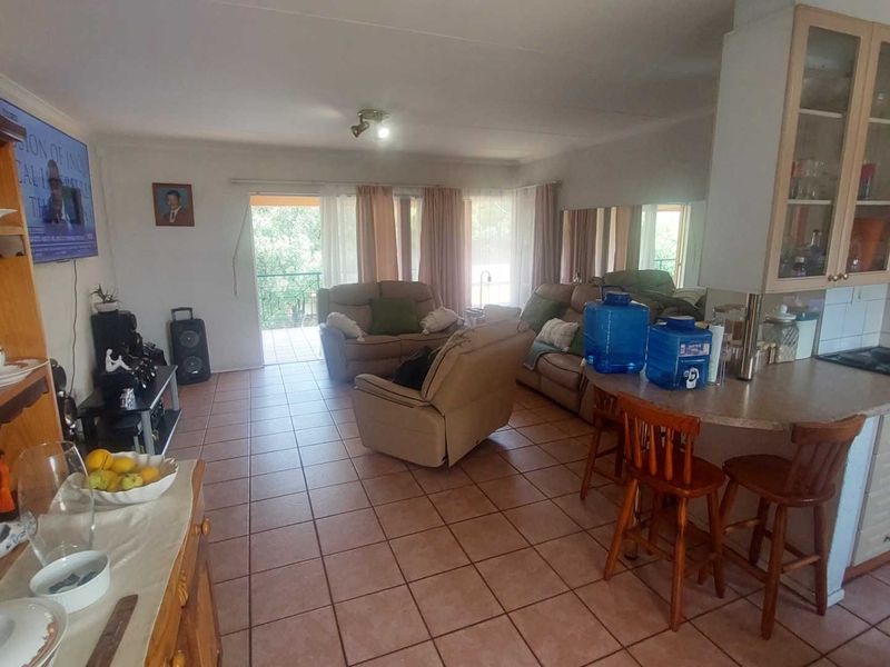 Experience Indoor-Outdoor Bliss in This Beautiful Home! - Photo 2