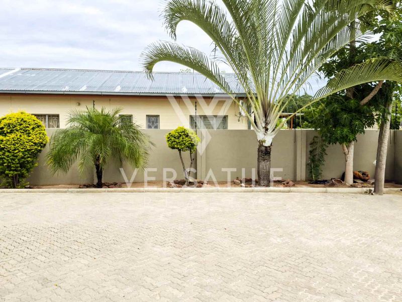 Modern Spacious Family Home with Expansive Garden for sale in Ongwediva. - Photo 4
