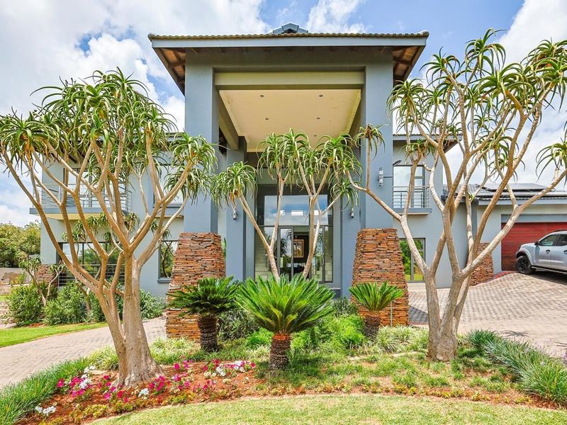 Spacious Family Home For Sale in Mooikloof - Pretoria - Photo 3