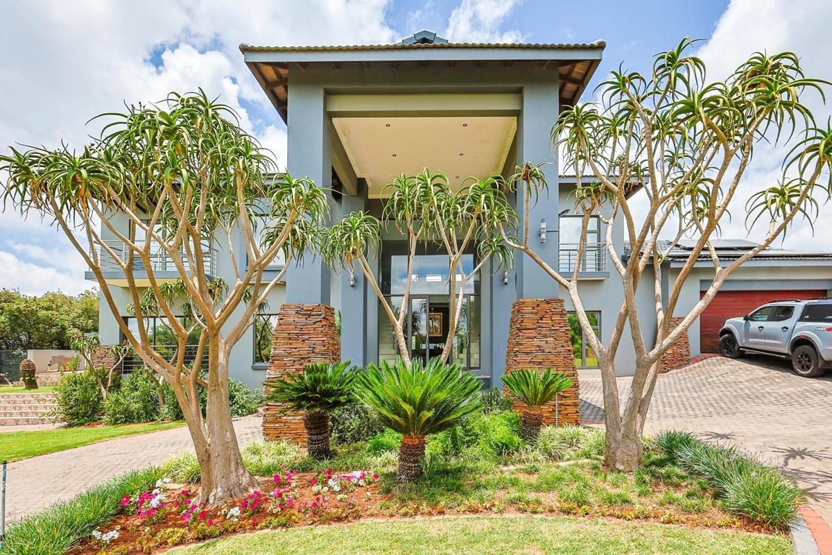 Spacious Family Home For Sale in Mooikloof - Pretoria - Photo 3