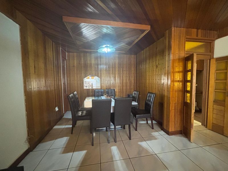 4 Bedroom house for sale in Diepkloof - Photo 7