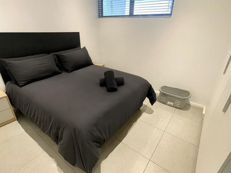 Hendra - Ground Floor Luxury – 3 Bed, 2.5 Bath Unit Priced to Go - Photo 10