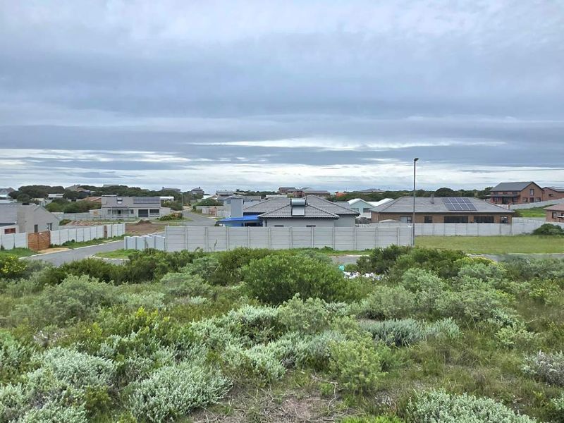 Build Your Coastal Dream Home in Kleinbaai's Fast-Growing Groenberg Suburb - Photo 1