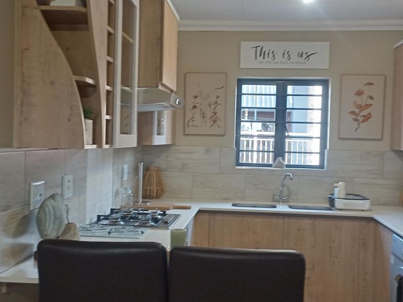 "Secure your Stylish,newly developed 3-Bed apartment in Roodepark Eco City 2" - Photo 8