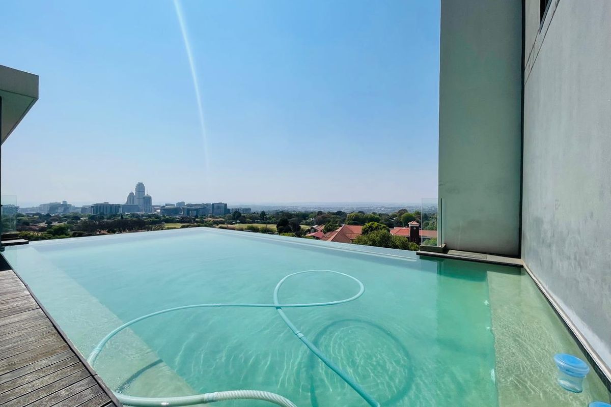 3 Bed Unfurnished Apartment in Illovo - Photo 2