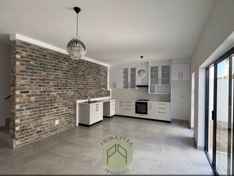 Brand New 2 Bedroom Double Storey Townhouse TO LET in Kramersdorf, Swakopmund - Photo 2