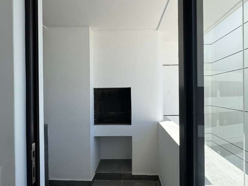 Brand New 2 Bedroom, 2 Bathroom Apartment, Semi-Furnished & move in ready! - Photo 9