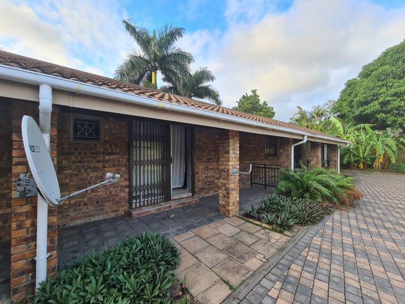 Townhouse in ARBORETUM - Photo 9