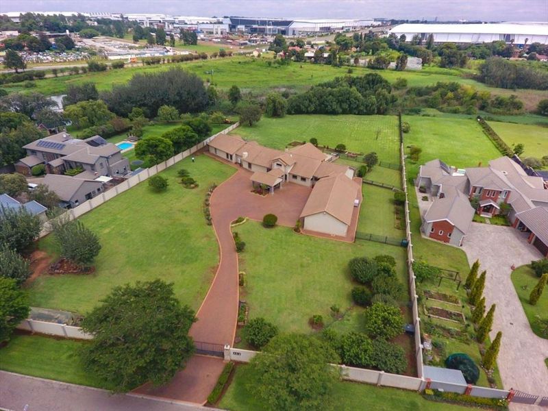 Luxury Country Estate - Photo 4