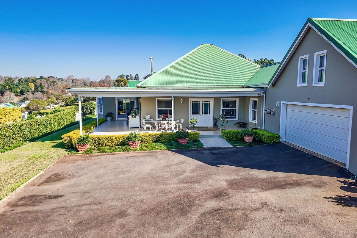 4 Bedroom Family Home with Farmland Views in Broadacres Estate, Howick - Photo 4
