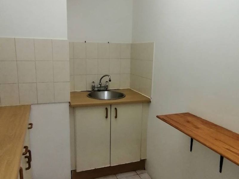 2 Bedroom to rent in Hatfield - Photo 5