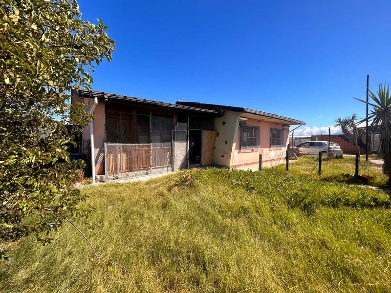 Exceptional Investment Opportunity in Elsies River! - Photo 3