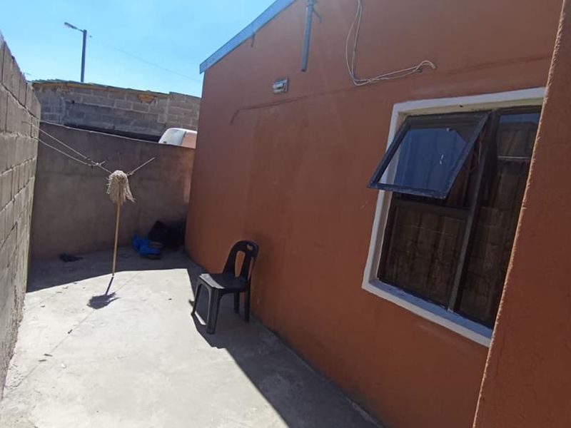 1 Bedroom House for Sale in Delft South - Photo 9