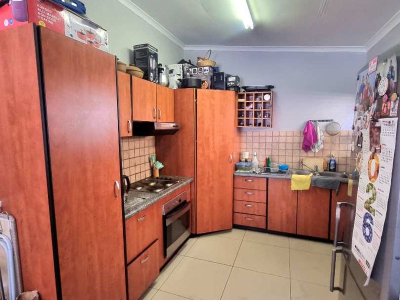STUNNING HOUSE FOR SALE - Photo 8