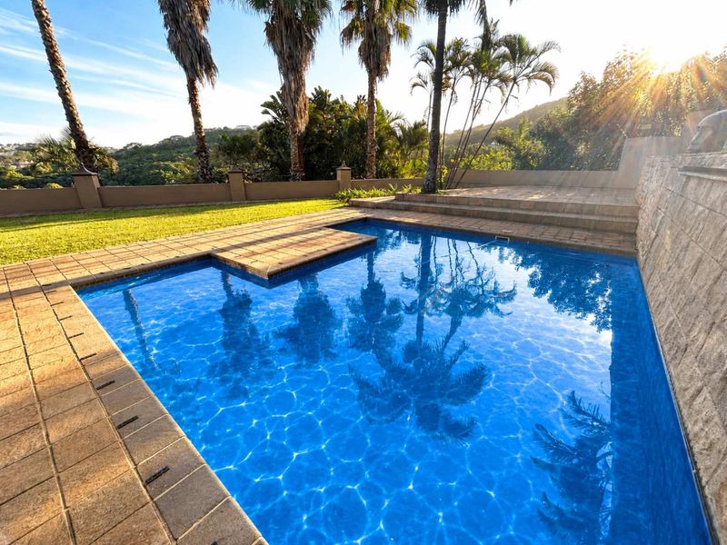 HENDRA - ELEVATED LUXURY RESIDENCE WITH PANORAMIC VIEWS AND FLATLET - Photo 5