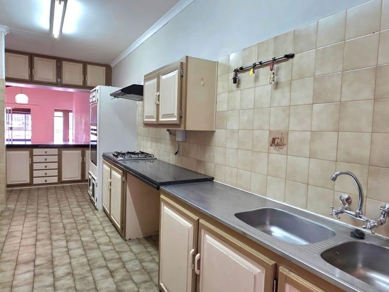Townhouse at Eldoret Park - Photo 3