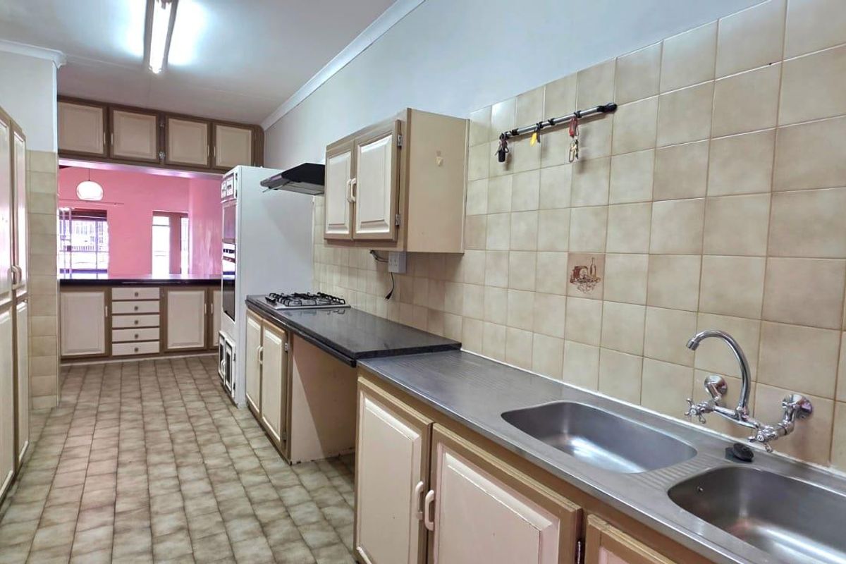 Townhouse at Eldoret Park - Photo 3