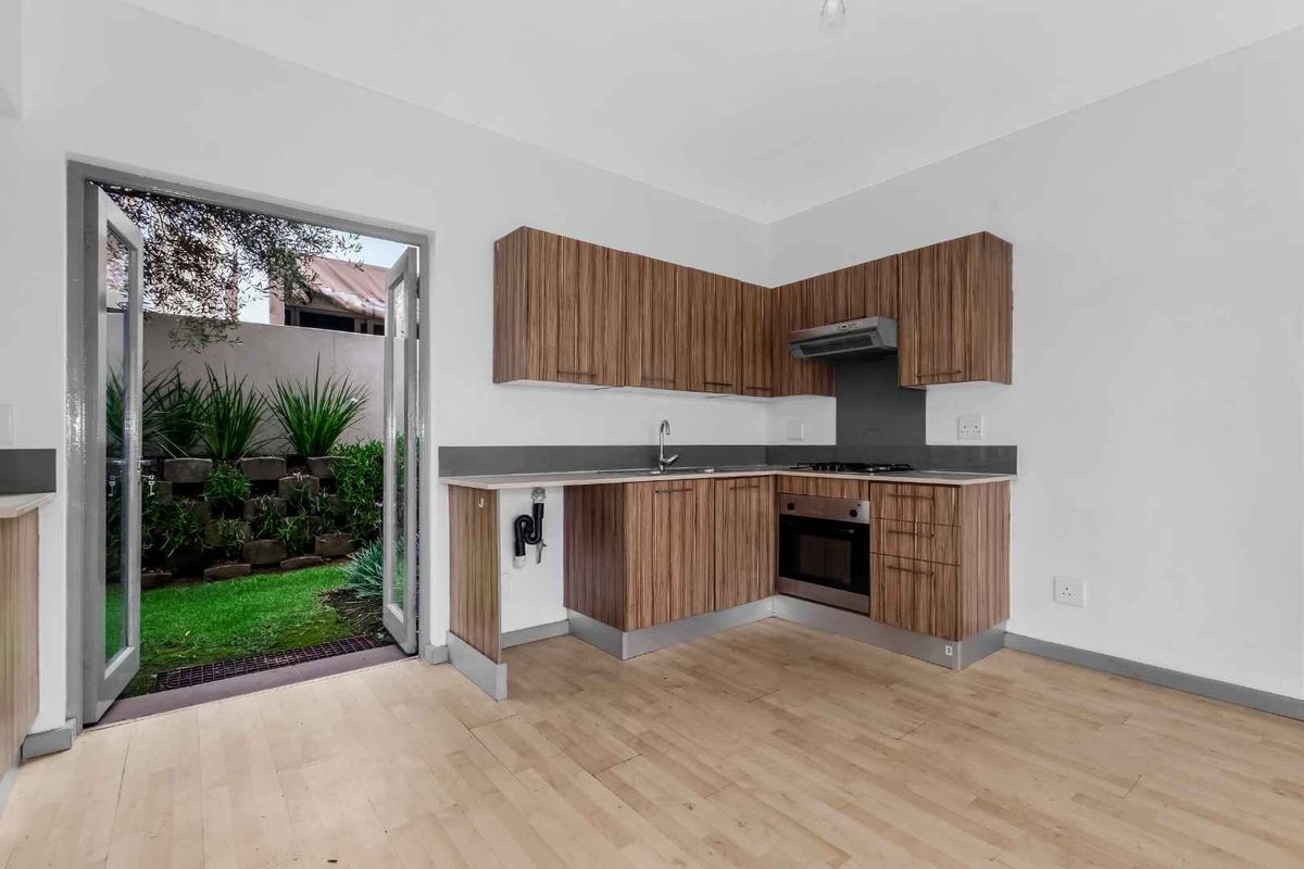 2 BEDROOM APARTMENT IN A FABULOUS LOCATION - Photo 5