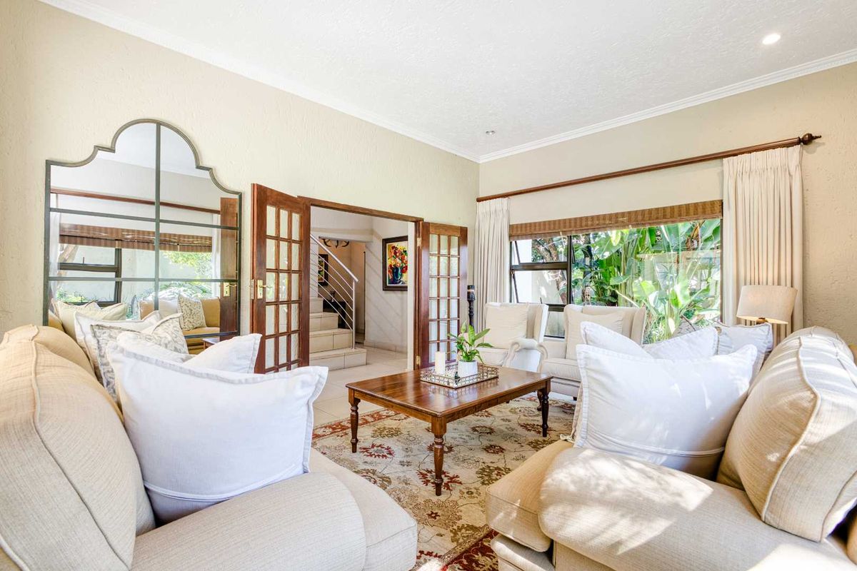 CHARMING 4 BEDROOM HOME IN THE LIFESTYLE ESTATE OF FOURWAYS GARDENS. - Photo 3