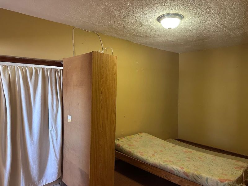 FOR SALE: SPACIOUS FAMILY HOME, TAMARISKIA, SWAKOPMUND - Photo 5