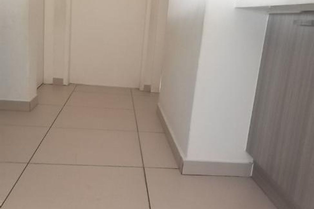 MODERN 2-BEDROOM APARTMENT FOR SALE – LILIANTON, BOKSBURG - Photo 5