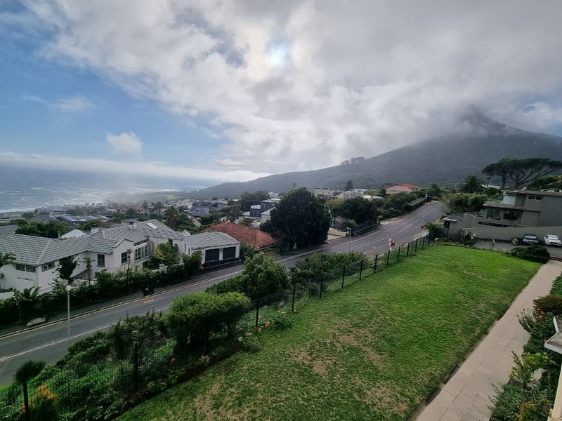 Newly Renovated Unfurnished 3-Bedroom Apartment To Rent in Camps Bay - Photo 6