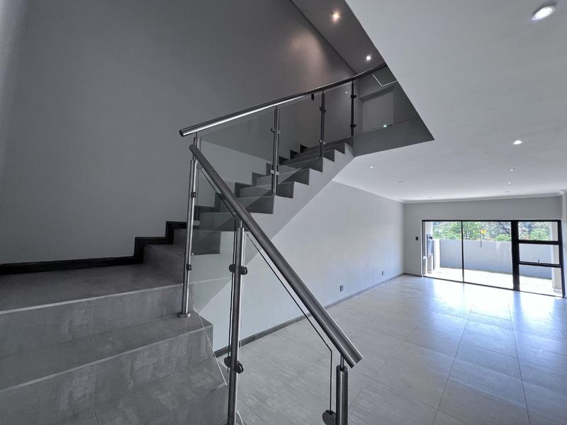 Modern 3-Bedroom Cluster in Prime Bryanston East – No Transfer Costs! - Photo 6