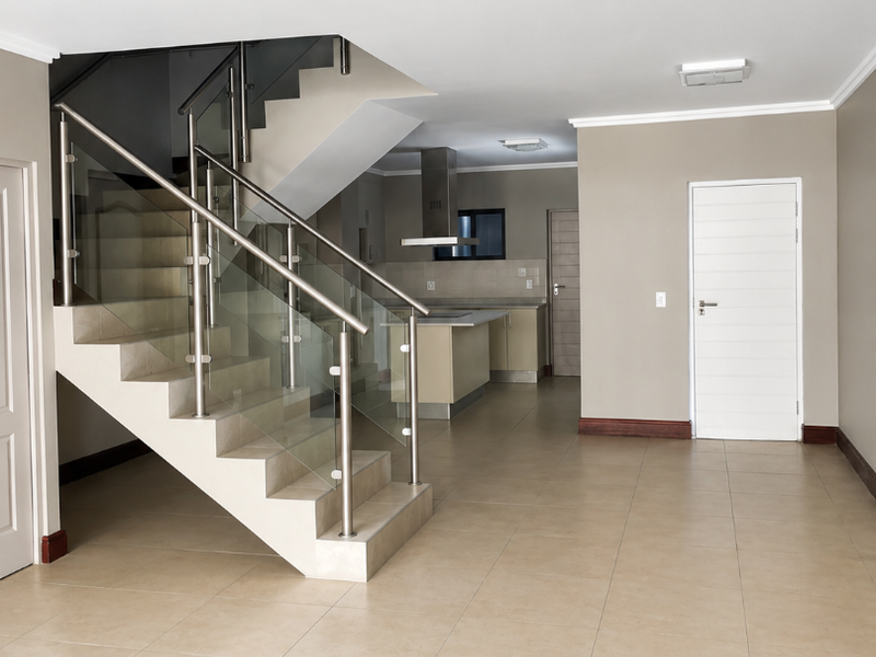 Modern 3 Bedroom/3 Bathroom Apartment for Sale - Photo 8