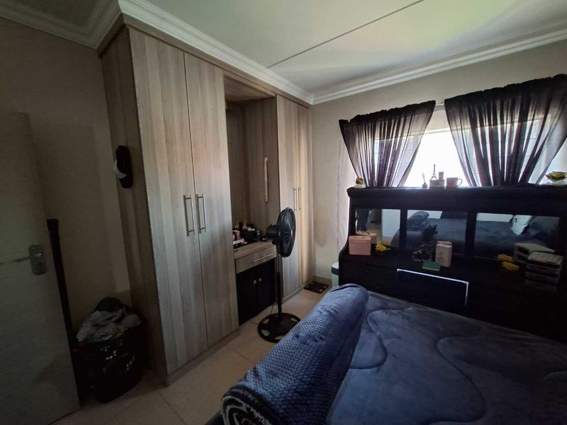 2 Bedroom Apartment For Sale - Photo 7