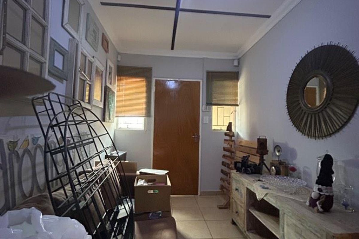 Perfect family home for sale, N$ 5000 000 - Photo 5