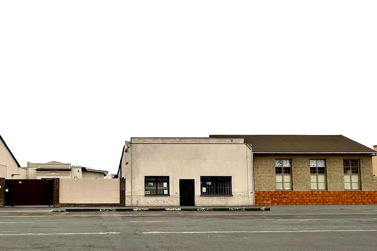 Prime Central Property – Retail, Storage or Investment Opportunity - Photo 2