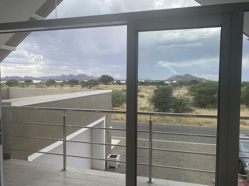 Modern 4 bedroom house on Omeya - Photo 7