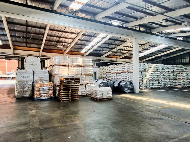 Warehouse to Let | New Germany | 1,105 m2 | 4 Doors - Photo 2