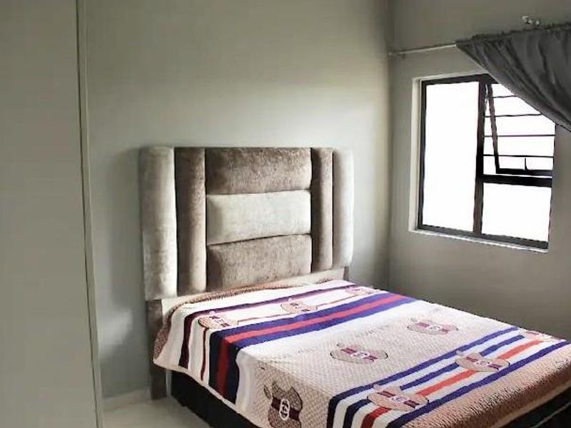 Modern Living with Prepaid Electricity & Metered Water! - Photo 6