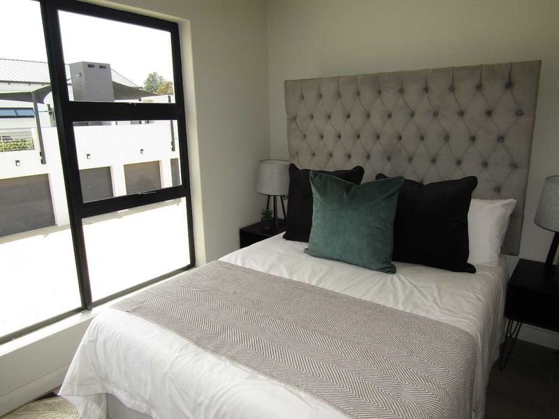 3 Bedroom Duplex well secured Complex - Photo 7