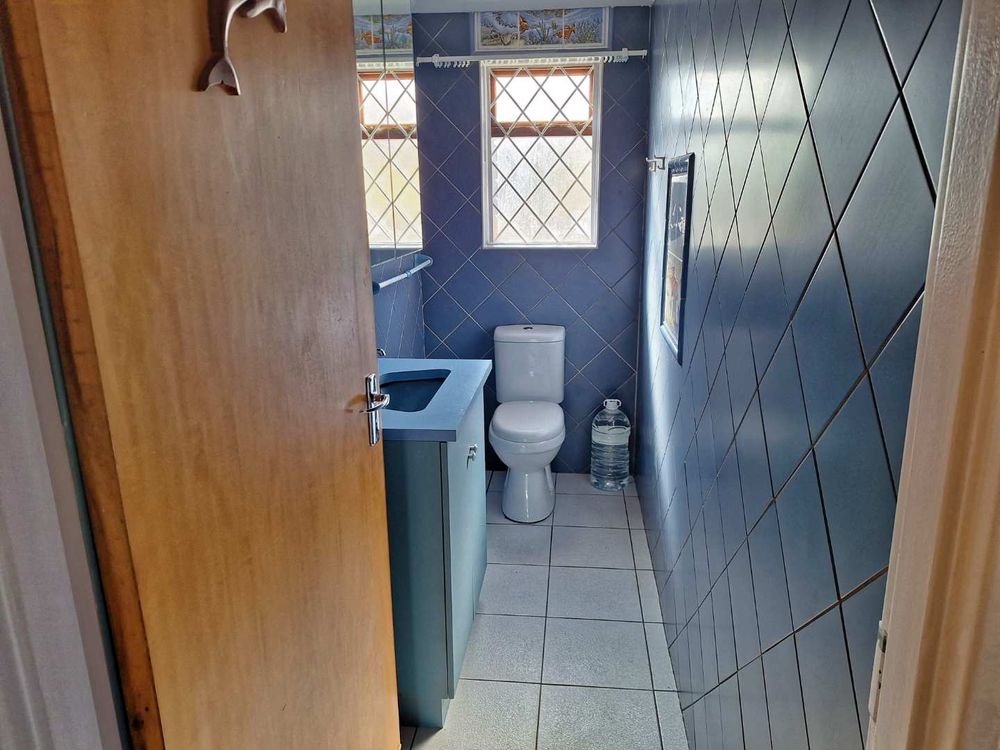 Guest toilet