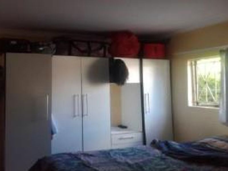 3 Bedroom House For Sale - Photo 5