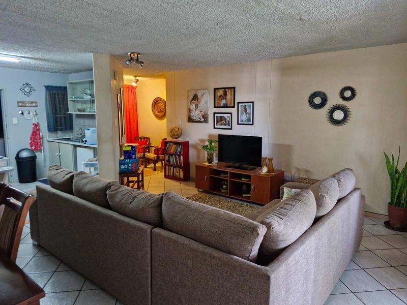 2 & Half Bedroom Town house For Sale In Silverton - Photo 10