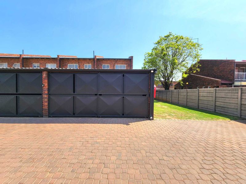 Income-Producing Property in a High-Demand Location - Photo 3