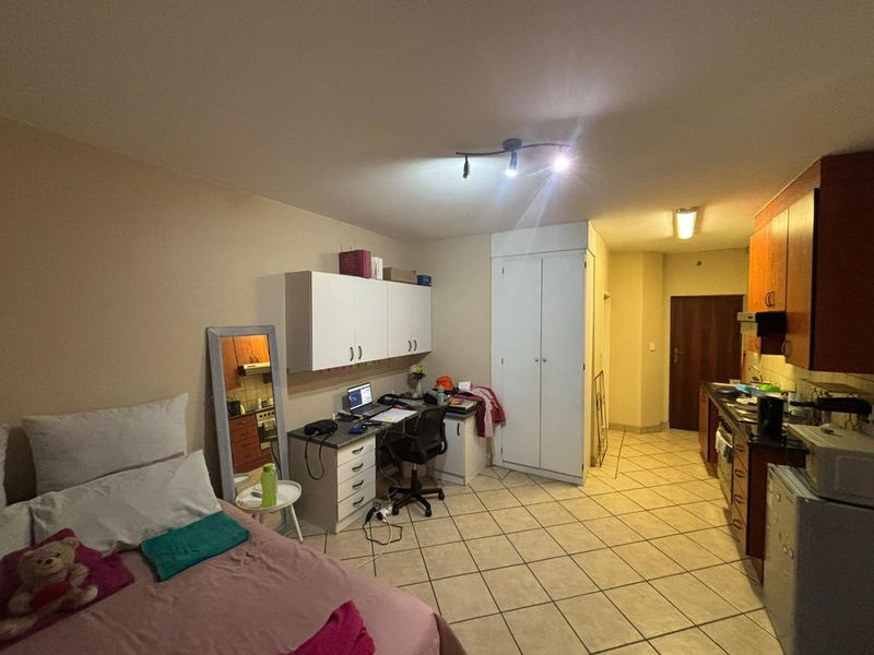 BACHELOR APARTMENT in Oukraal estate for Sale (Investors Only) - Photo 5
