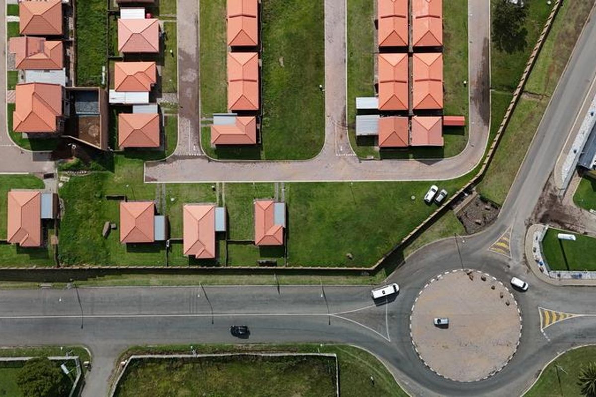 41 SERVICED ERVEN FOR DEVELOPMENT - Photo 2