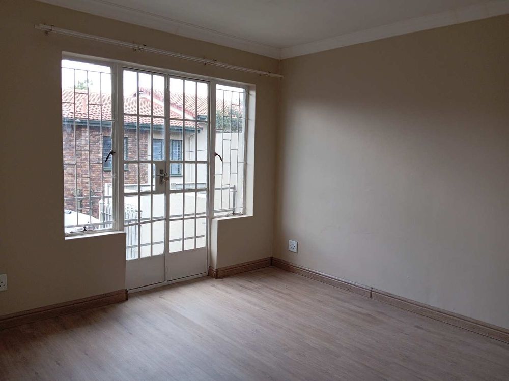 Doors in main bedroom upstairs