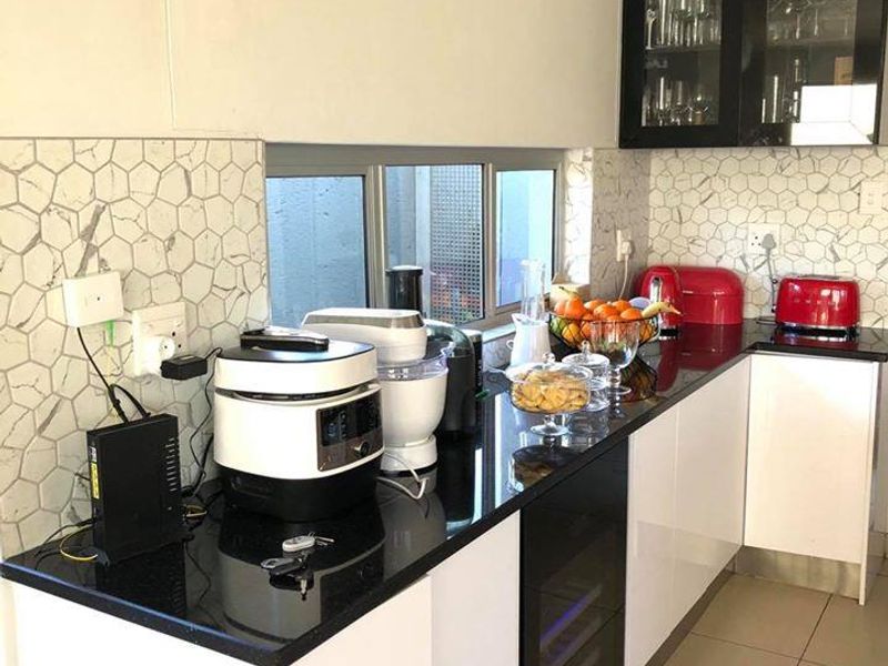 4 Bedroom House For Sale In Elisenheim - Photo 7