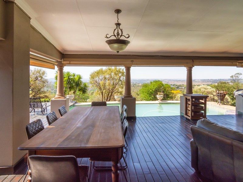 Endless views, Endless possibilities: Your new home awaits! - Photo 3