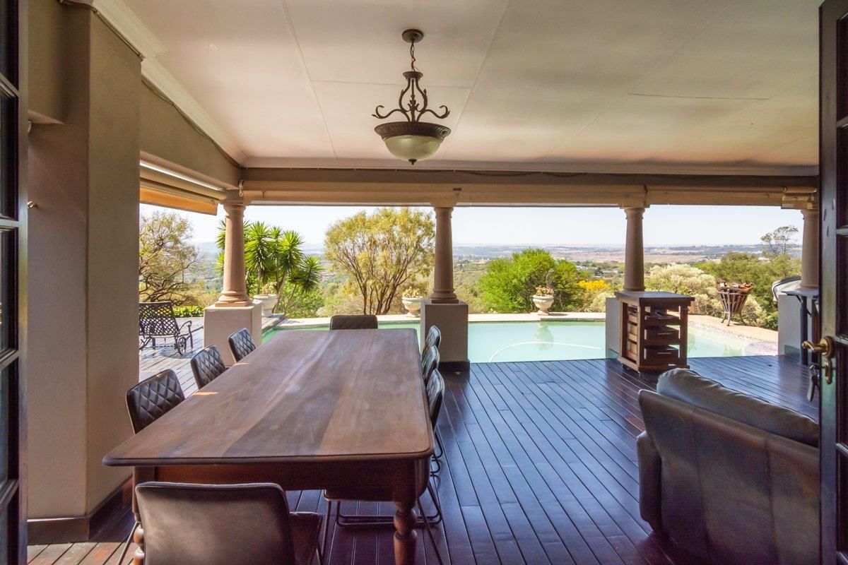 Endless views, Endless possibilities: Your new home awaits! - Photo 3