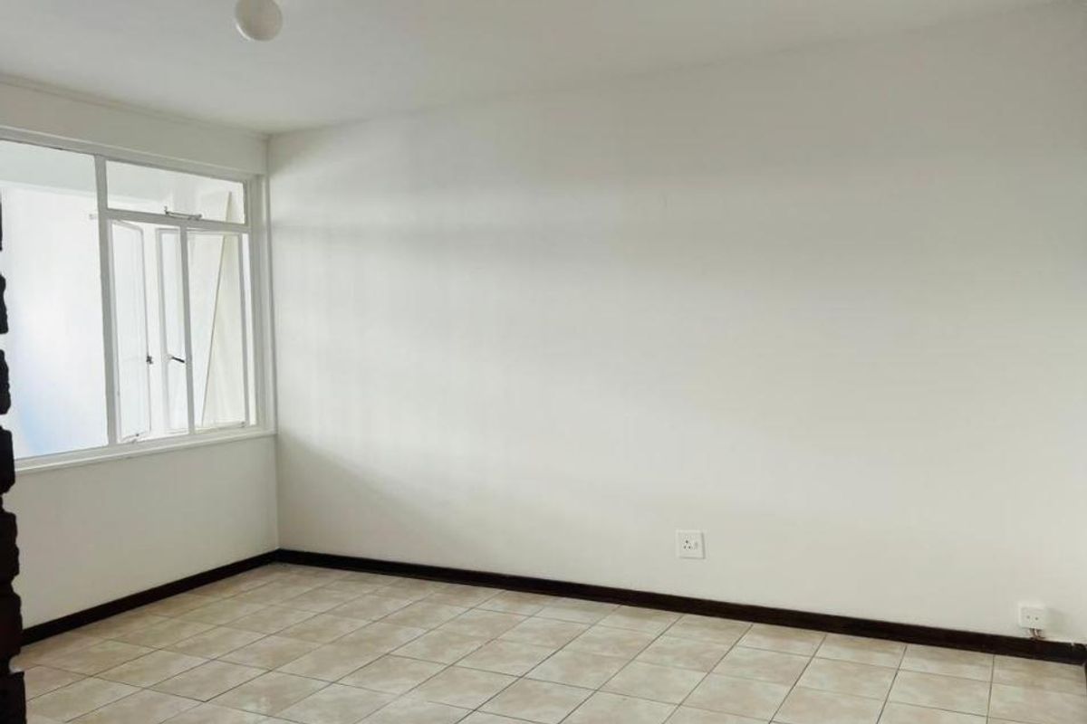 Newly renovated 2-Bedroom Apartment in the prime of South Beach for sale! Hurry this wont last! - Photo 2