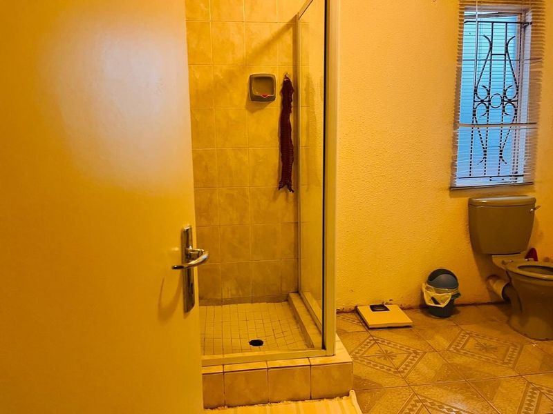 Your Perfect Home Awaits in Tlhabane West - Photo 9