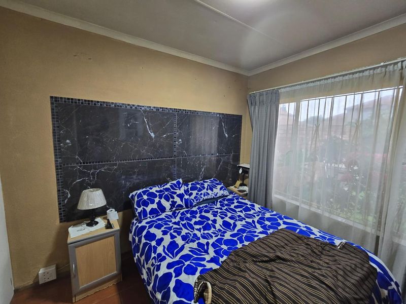 Functional Two-Bedroom Complex Unit with Garage in Kempton Park - Photo 8