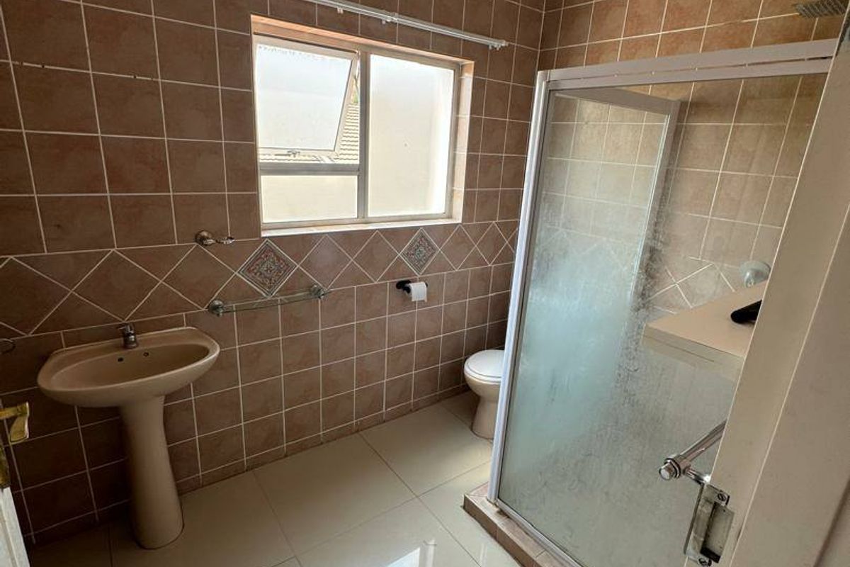 Family House for sale - Photo 5