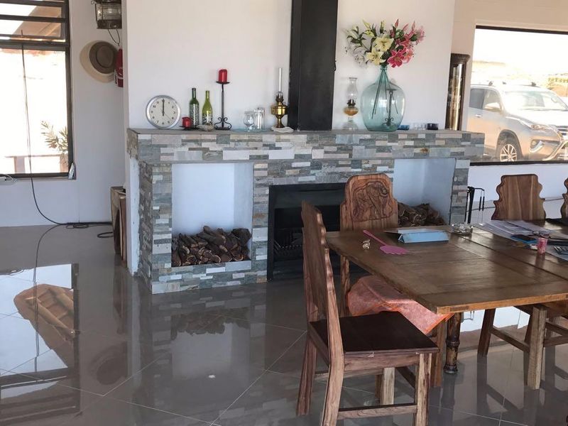 REDUCED!!! Lovely light & spacious thatch house on 10 ha plot with amazing views - Photo 4